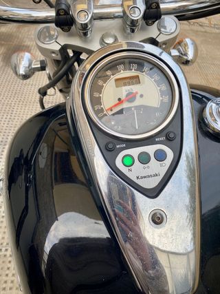 KAWASAKI VN900 CLASSIC