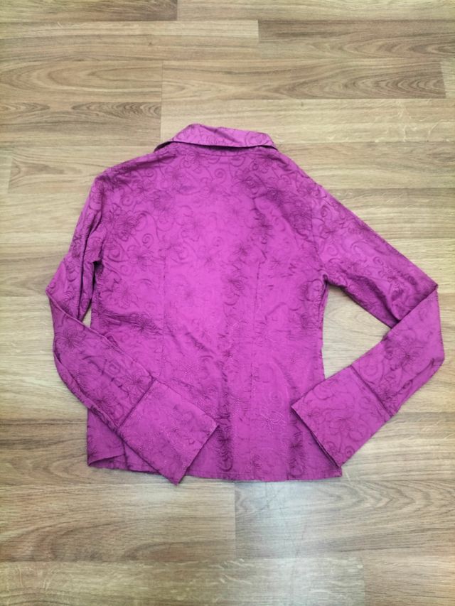 Camisa bordados fucsia