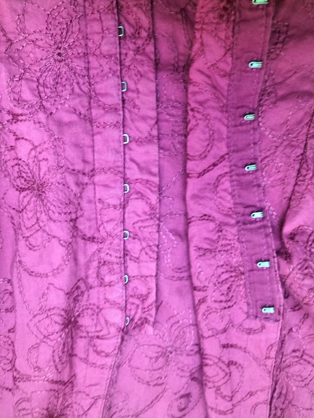 Camisa bordados fucsia