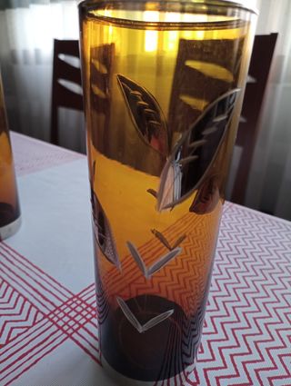 Vasos y cubitera antiguos