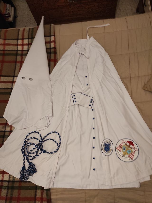 Túnica de Nazareno Hermandad de la Resurrección