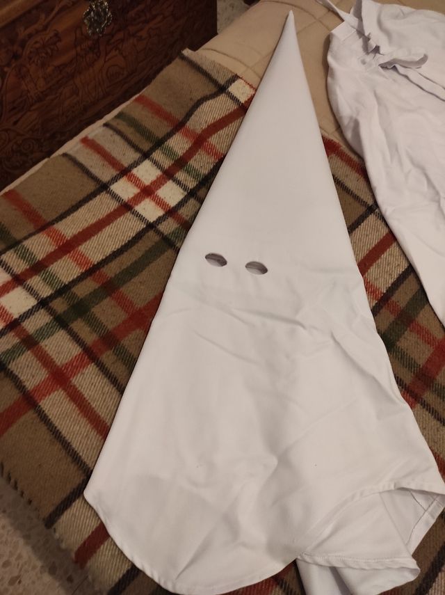 Túnica de Nazareno Hermandad de la Resurrección