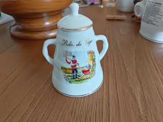 Porrón Tarragona, Galicia, Vigo Portugal, leer.