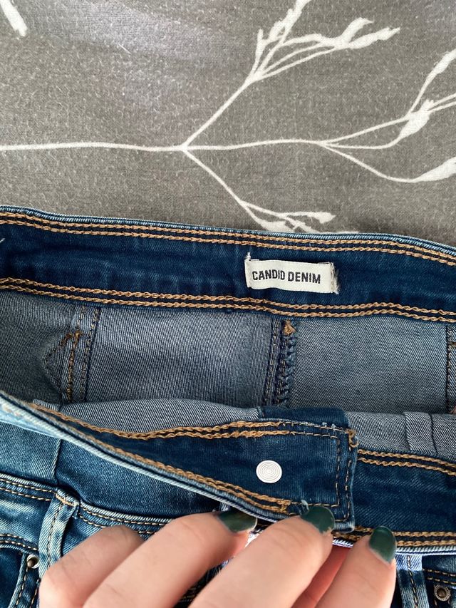 Nuova gonna corta+t-shirt in regalo