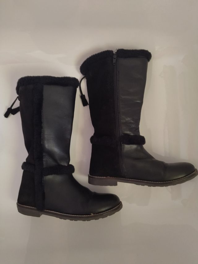 Botas altas de piel para niña