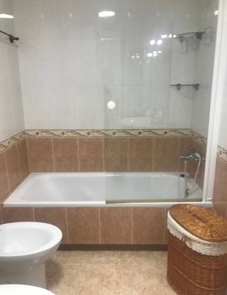 Ático luminoso en urbanización con piscina Noja