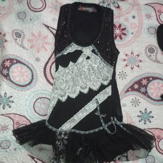 precioso top y falda desigual