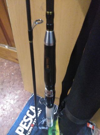 PESCA,CAÑA DE SPINNING+FUNDA - NUEVA.