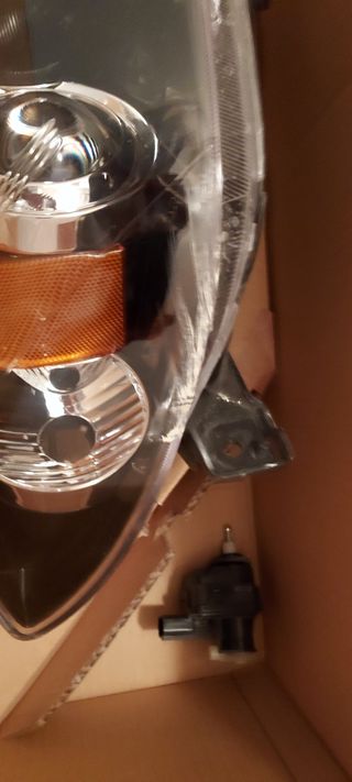 repuesto mazda 3, faro.