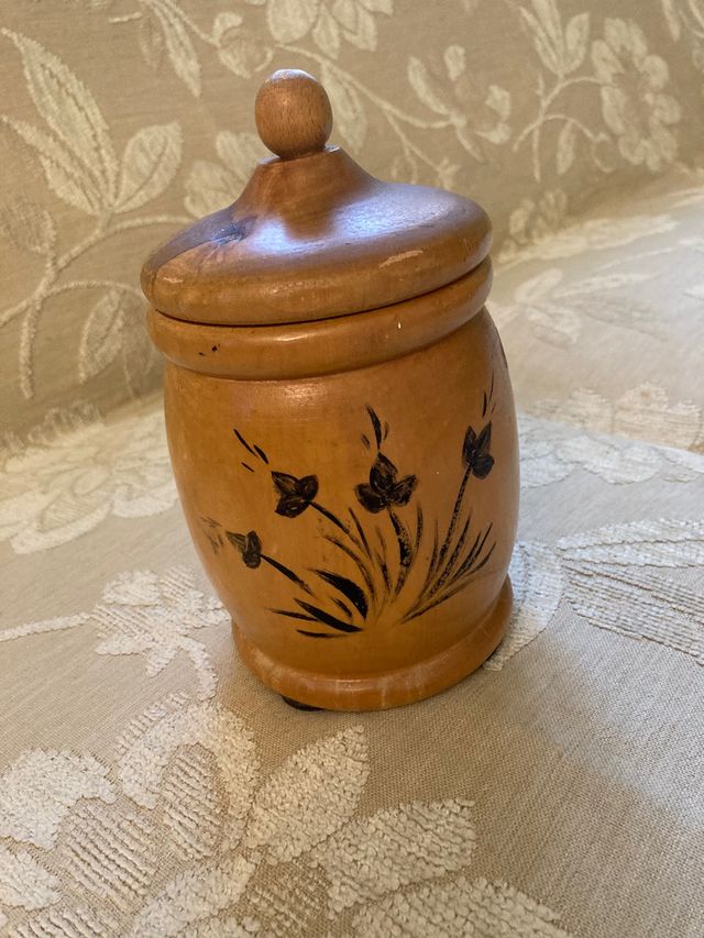 Barattolo in legno altezza 15 cm