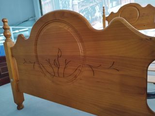 ESTRUCTURA DE CAMA RÚSTICA