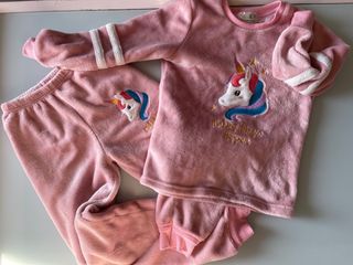Pijama unicornio talla 10