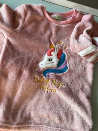 Pijama unicornio talla 10