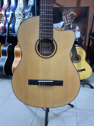 Guitarra Española Veelah Cutaway