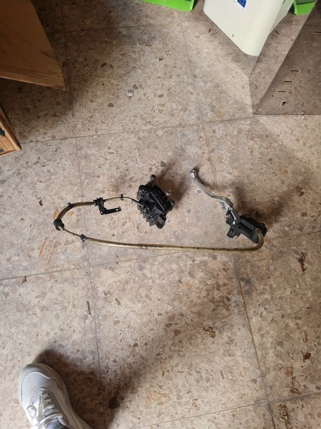 bomba y pinza  kymco superdink