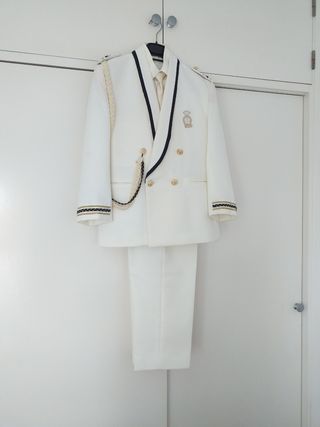 30€.TRAJE COMUNIÓN +REGALO CORBATA.