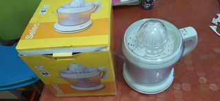 Exprimidor eléctrico