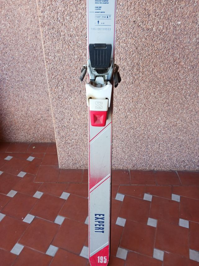 esquís vintage marca Atomic coleccionistas