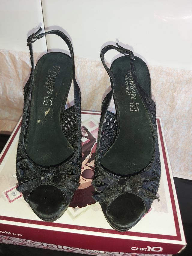 sandalias raso trenzado negro