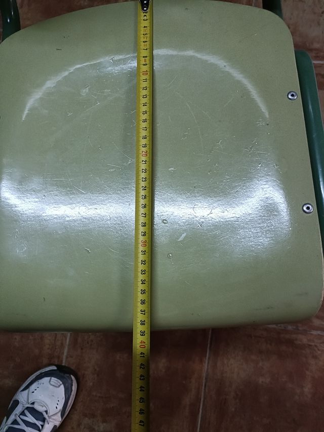 silla de colegio verdes