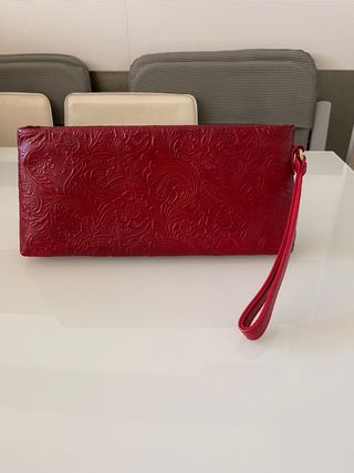 Cartera de mano. Está nueva!!