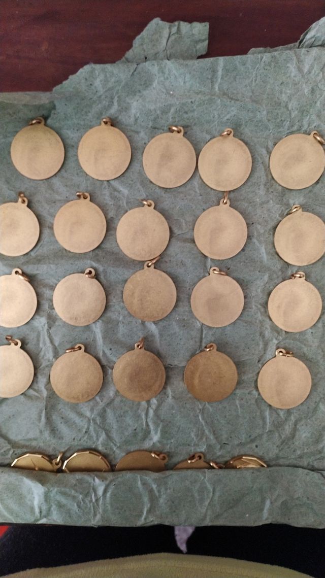 10 medaglie vintage tiro