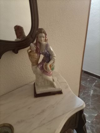 figura antigua