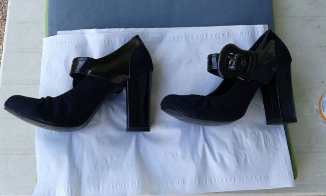 nr. 37 décolleté nere tacco grosso