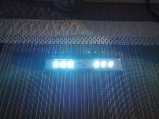 LUZ AMBIENTE CON SENSOR A BATERÍA