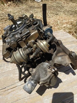 Carburador y colector, completo.