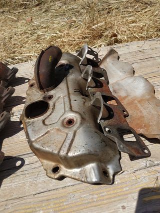 Carburador y colector, completo.