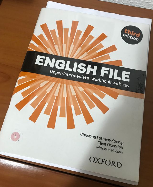 Libro de inglés ‘English file upper intermediate’