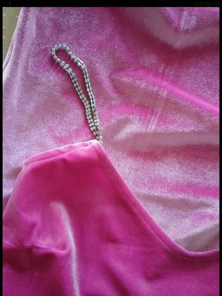 Minivestido con etiqueta 