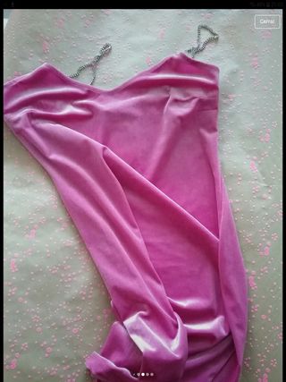 Minivestido con etiqueta 