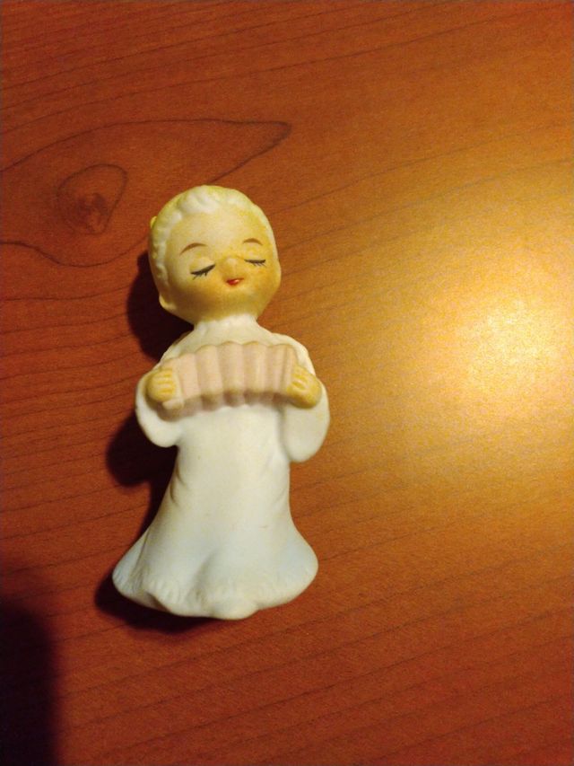 Angioletto in ceramica Capodimonte