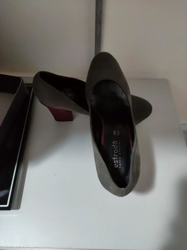 🎁 Scarpe donna Estradà