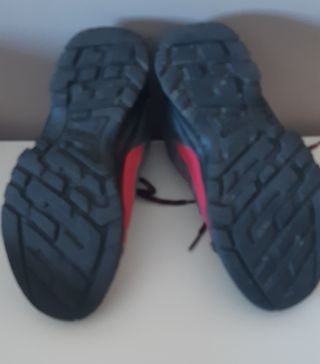 BOTINES MONTAÑA NIÑA N°34 DACATHLON