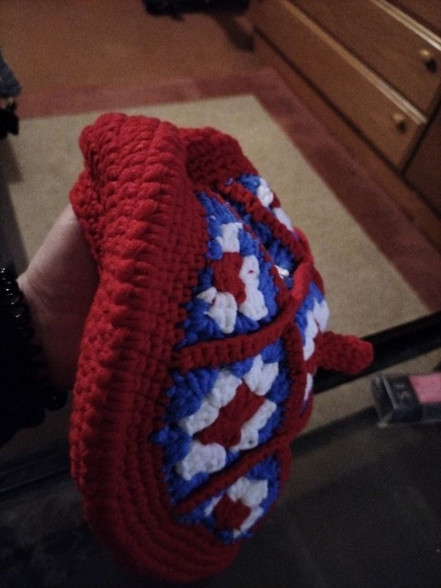 gorro de lana con estampado