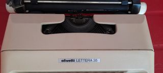 Máquina escribir Olivetti Lettera 35