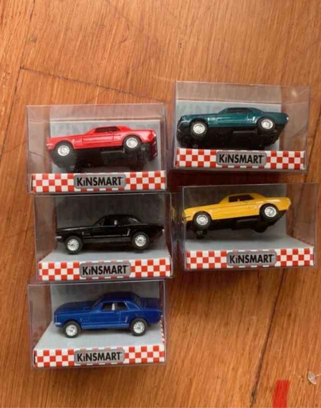 Coches a escala 1:82