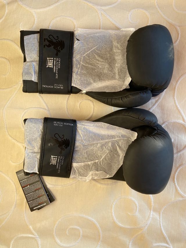 GUANTES BOXEO y VENDAS LEONE