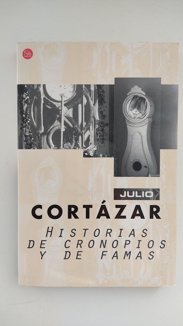 Llibre "Historias de cronopios..." (J. Cortázar)