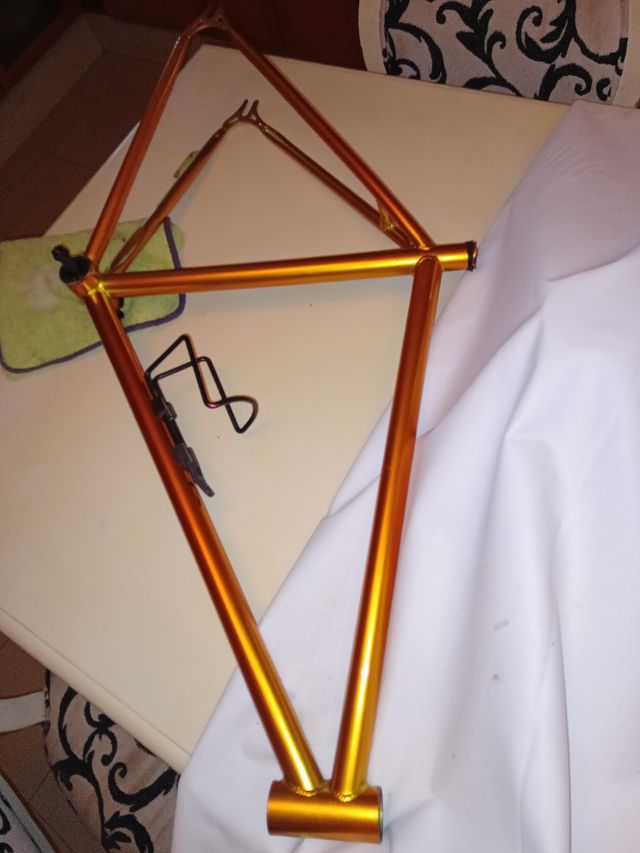 cuadro aluminio con eje y rodamientos nuevo