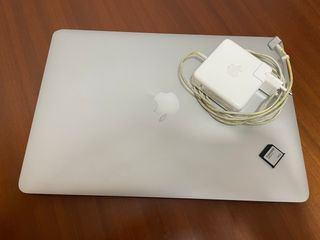 MACBOOK PRO 15"
