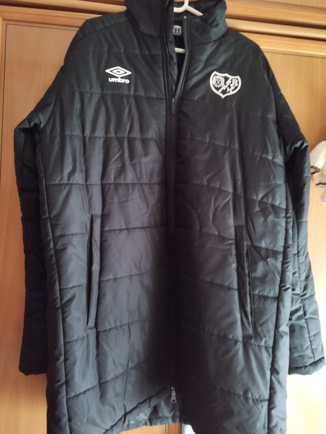 Abrigo Umbro oficial Rayo Vallecano