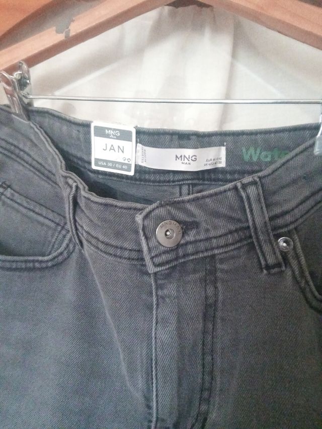 Vaqueros Grises nuevos