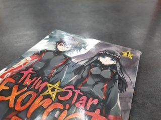 Manga TwinStar Exorcists 01