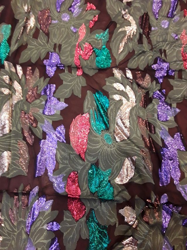 Resto de cortes de telas para festa (6€/metro)