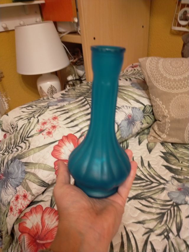jarrón azul precioso medida 19de alto nuevo 