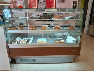 VITRINA PASTELERIA 1.50 MTS. COMO NUEVA